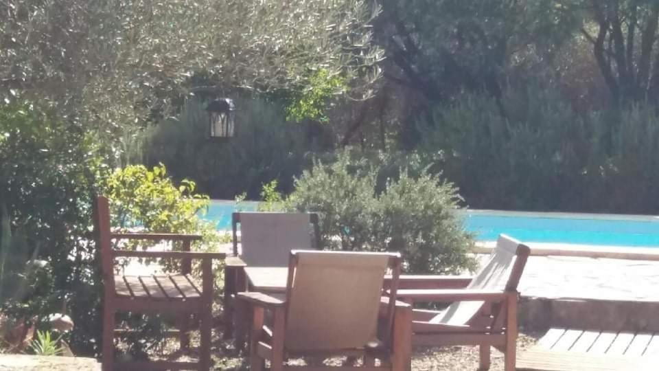 Le Kalarino Bed & Breakfast Saint-Remeze Bagian luar foto