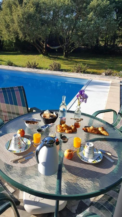 Le Kalarino Bed & Breakfast Saint-Remeze Bagian luar foto